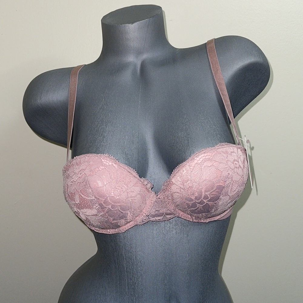 Super Push Up Extreme Padded Maximum Lift Lace Multi-way Strapless Bra.
